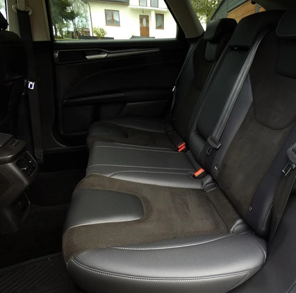 Ford Mondeo cena 84900 przebieg: 130000, rok produkcji 2019 z Strzyżów małe 704
